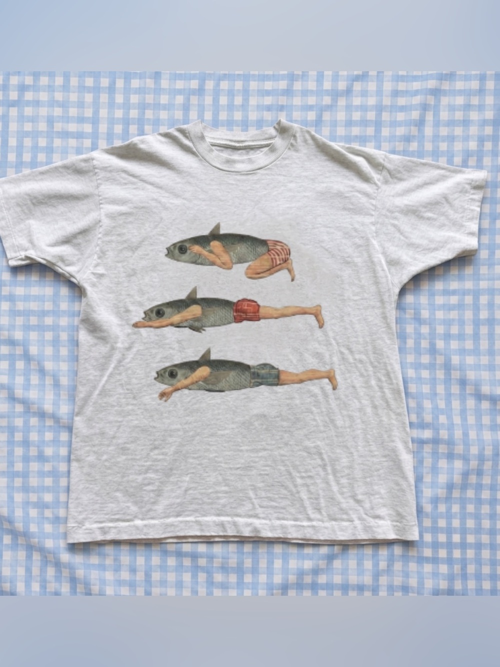 Vintage Fish Swimmer Graphic T‑Shirt - White Vintage Style